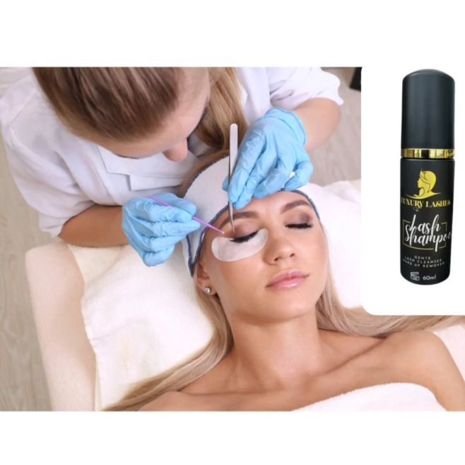 Čisticí pěna na umělé řasy by neměla chybět u žádné správné lash stylistky. Více k přečtení v blogu...
